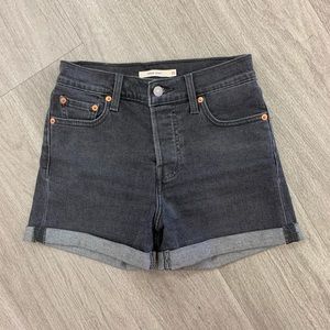 Levi’s Wedgie short with button fly